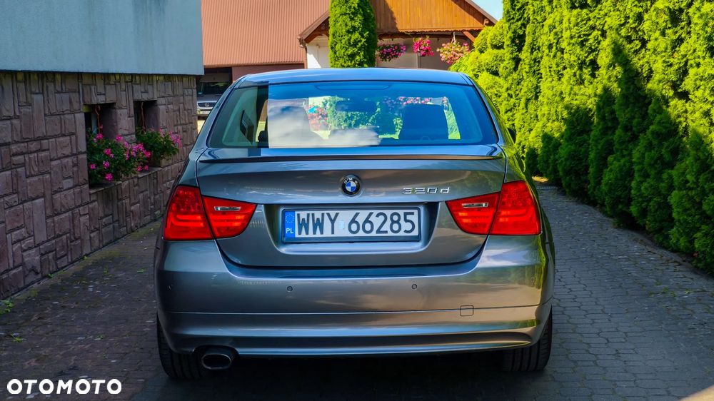 BMW Seria 3 320d DPF - 3