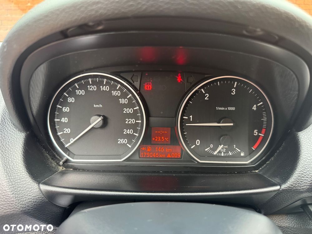 BMW Seria 1 120d - 27