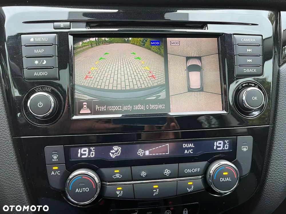 Nissan Qashqai 1.3 DIG-T N-Connecta - 28