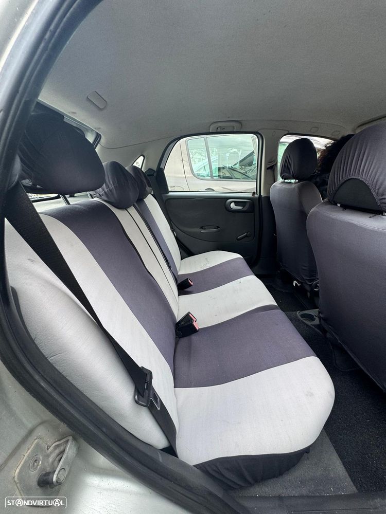 Opel Corsa 1.2 16V Confort - 10