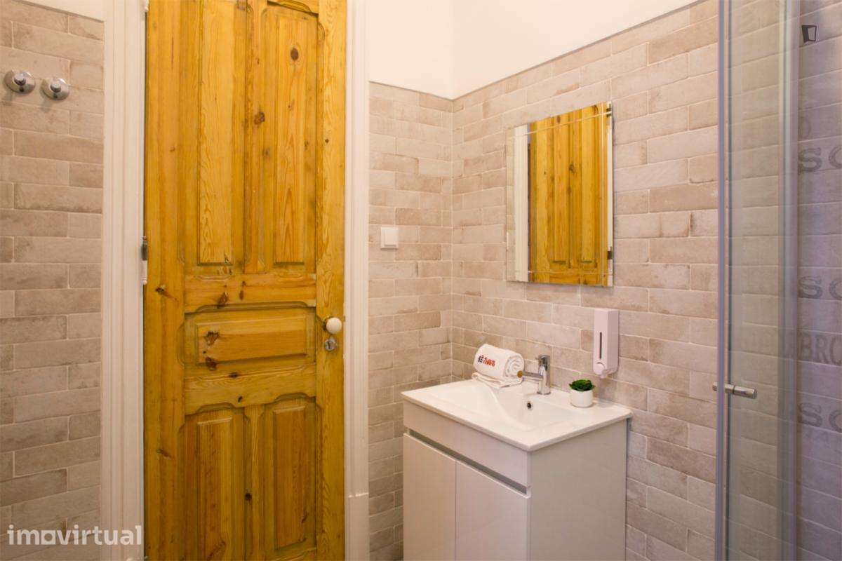 Quarto - localizado em Saldanha Lisbon - Grande imagem: 3/17