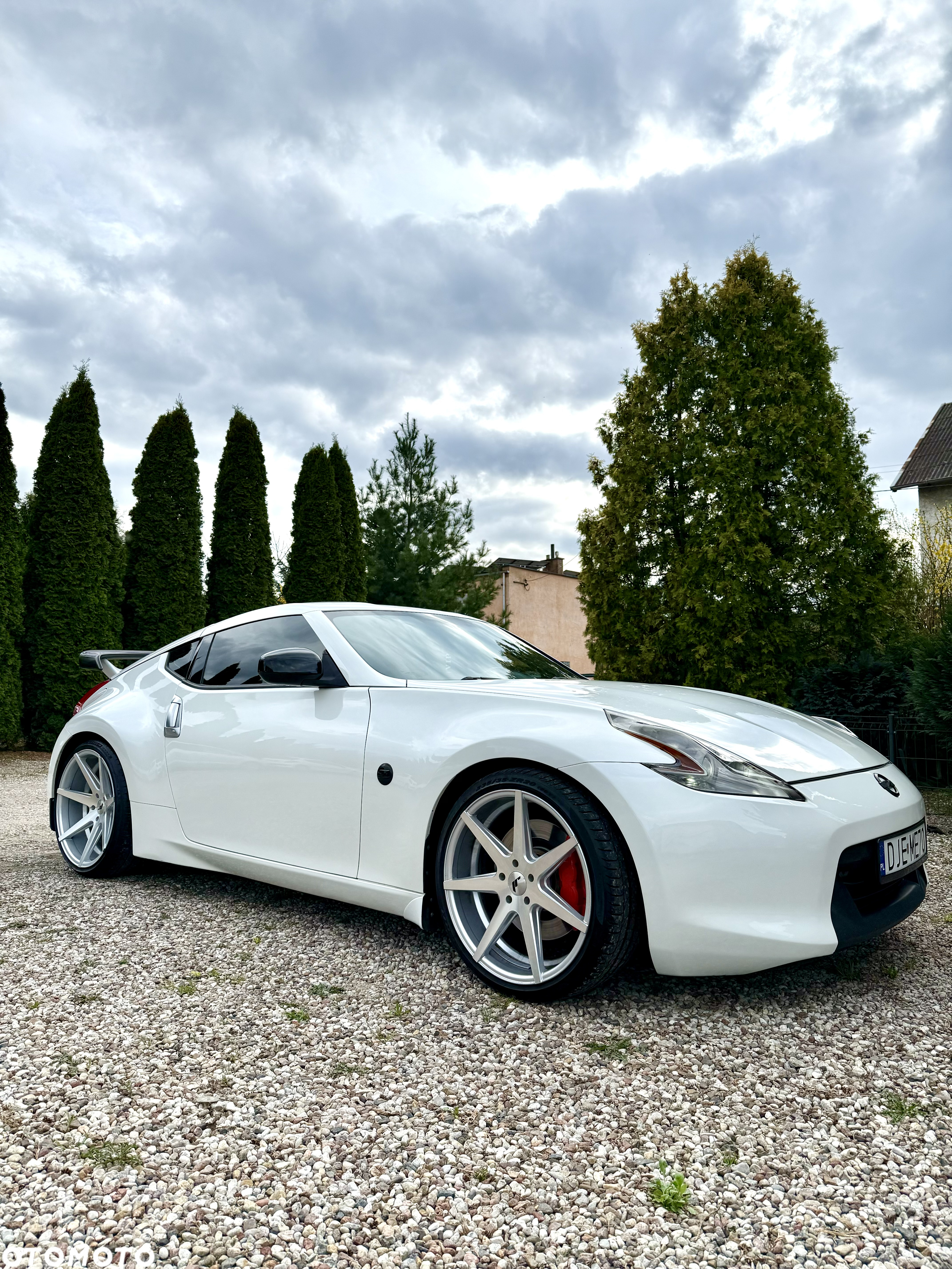 Nissan 370 Z - 11
