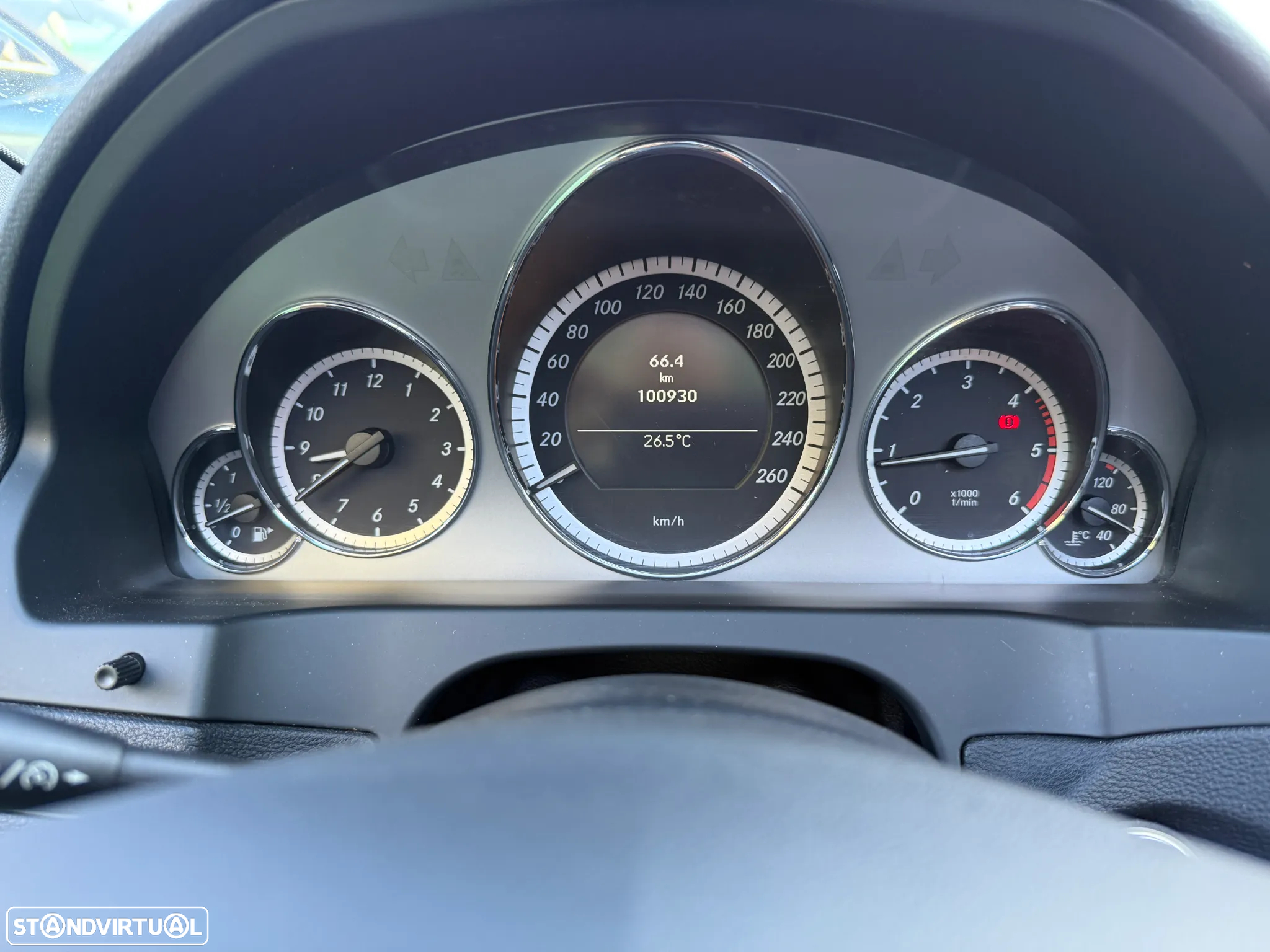 Mercedes-Benz E 220 CDi Avantgarde BlueEfficiency - 30