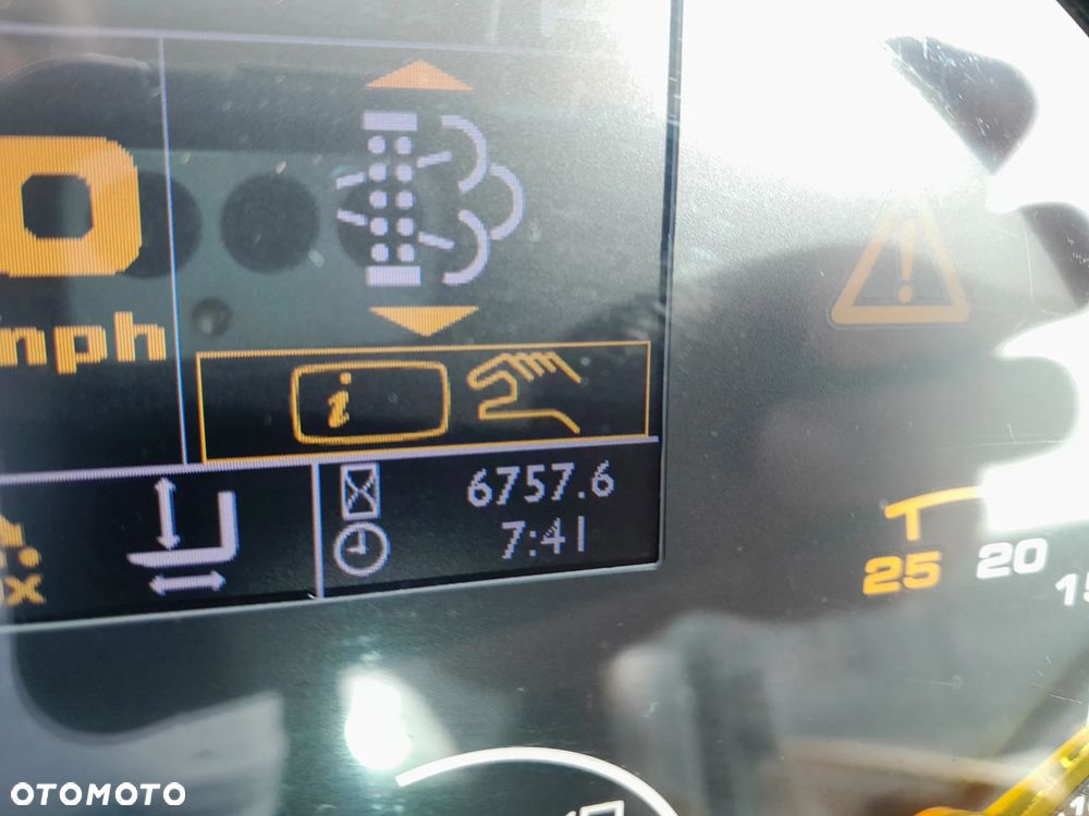 JCB 540-140 2020r kilimatyzacja - 24