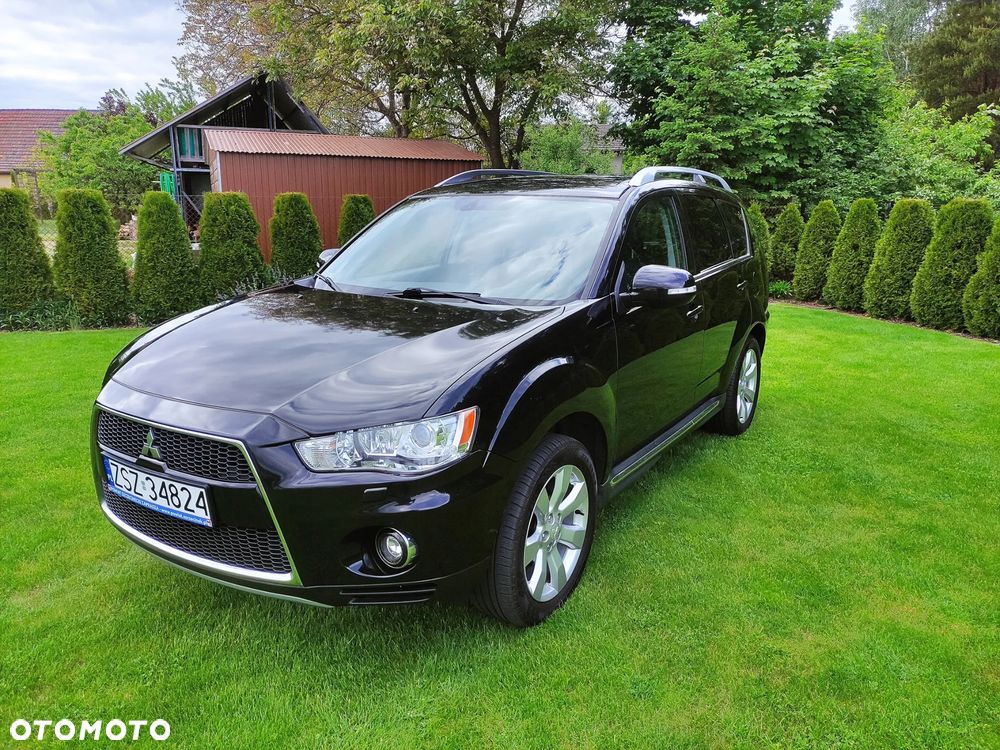 Mitsubishi Outlander - 1