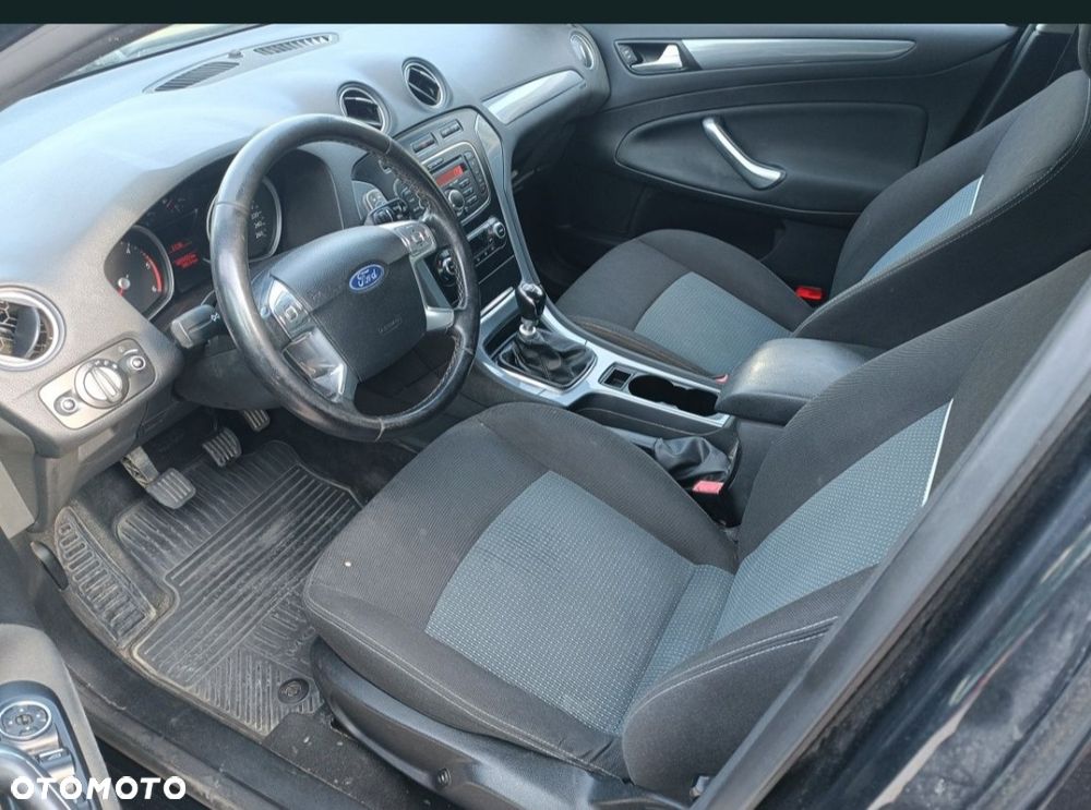 Ford Mondeo - 7