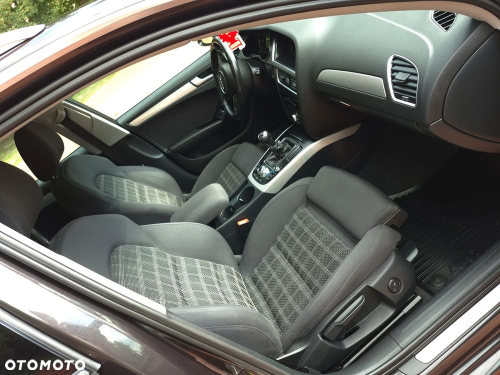 Audi A4 Avant - 19