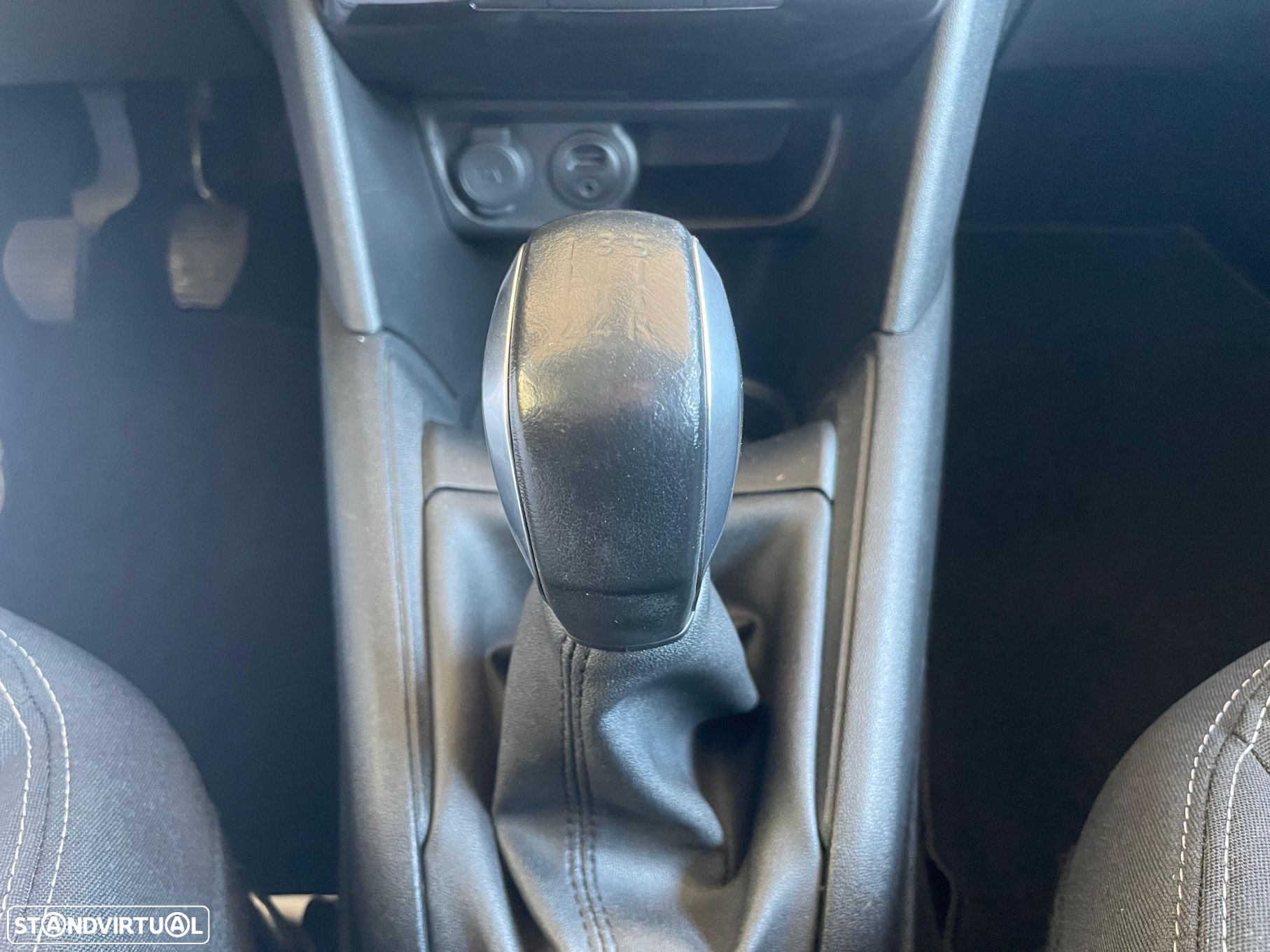 Peugeot 208 1.2 PureTech Allure - 23