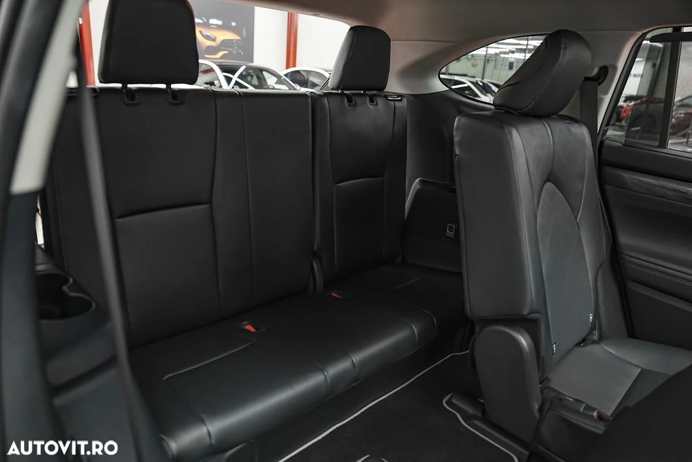 Toyota Highlander 2.5 L Dynamic Force 248CP Luxury Metallic - 35