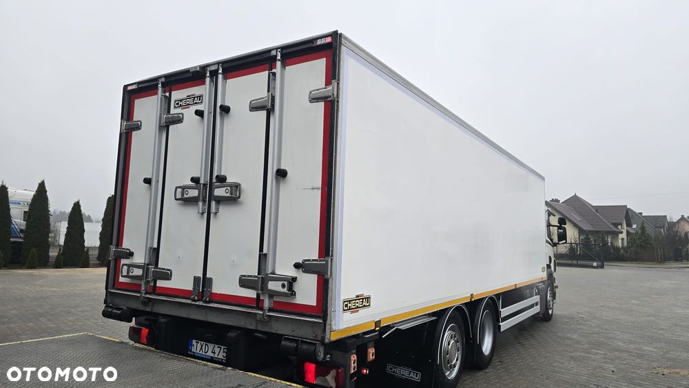 Scania P320 Euro 6 6x2 chłodnia izoterma kurierka 20 palet niski przebieg! super stan! rama do zabudowy laweta - 14