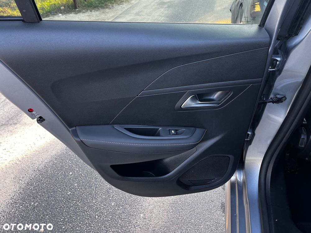 Peugeot 208 Hybrid 100 e-DSC6 Allure - 23