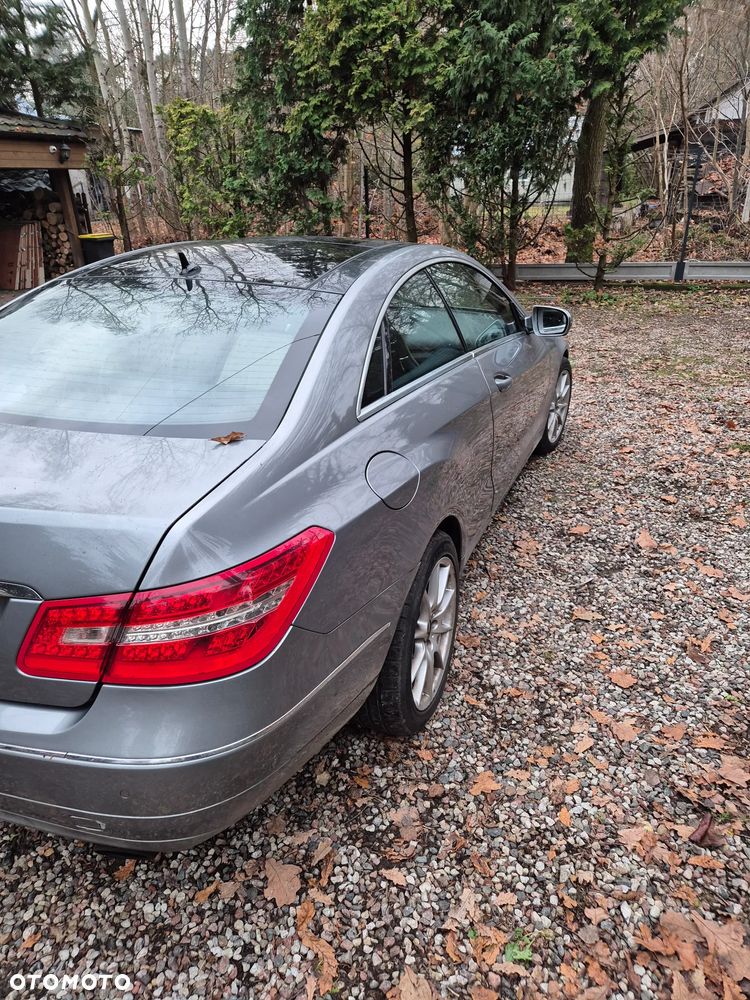 Mercedes-Benz Klasa E - 2