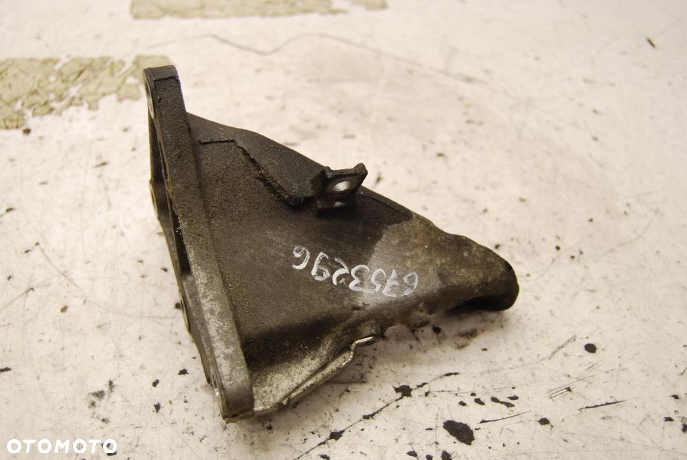 ŁAPA WSPORNIK SILNIKA PRAWA 6753296 BMW E46 1.8 - 4