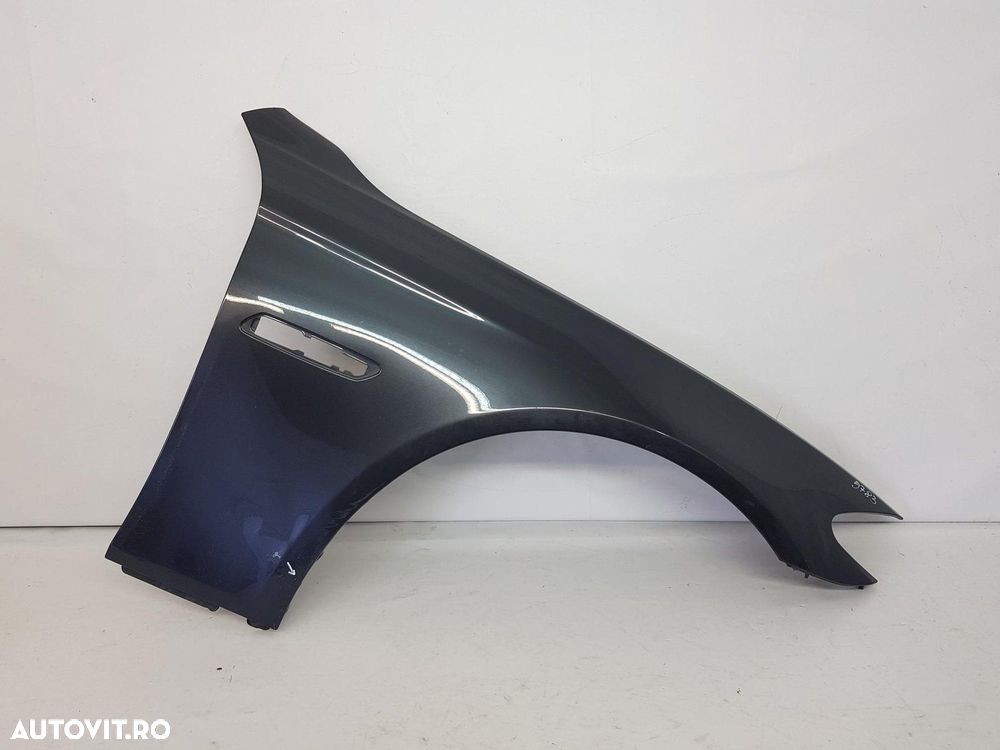 Aripa dreapta fata BMW Seria 5 F10 F11 dupa 2010 - 2