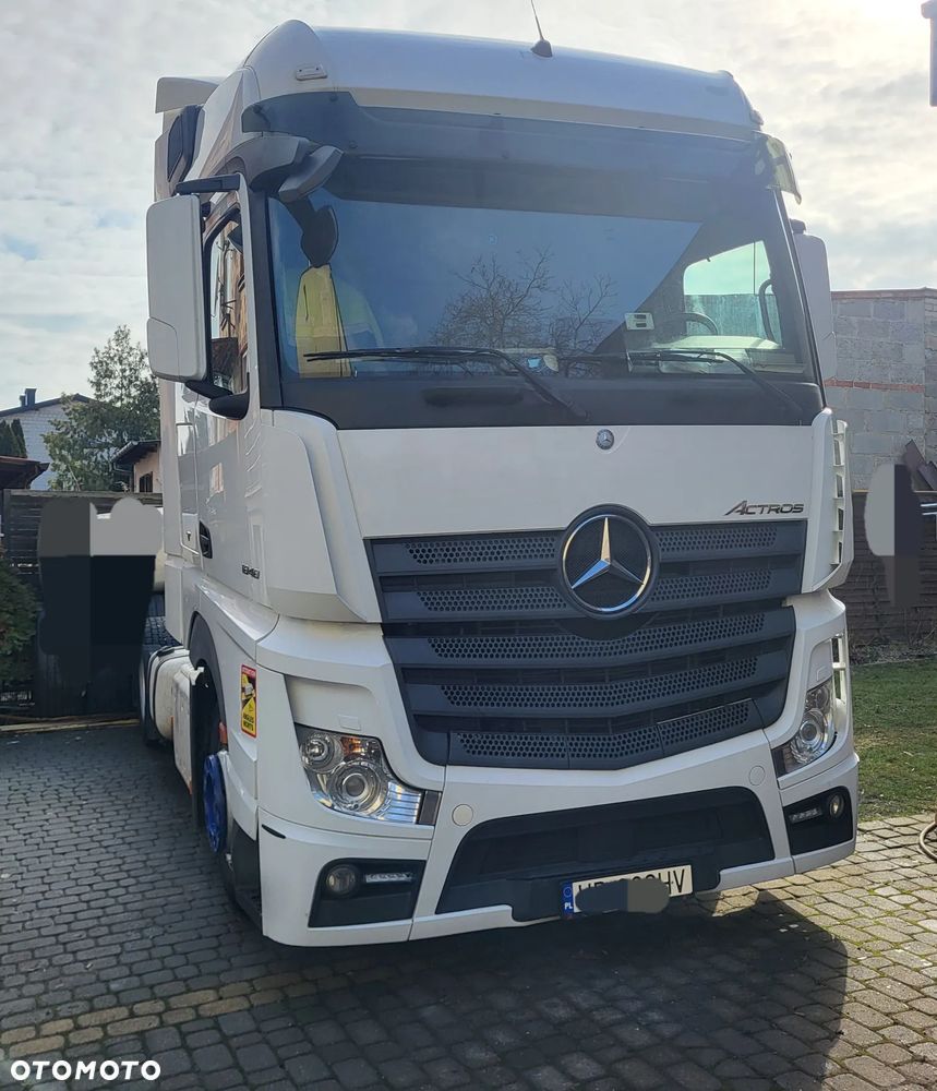 Mercedes-Benz Actros - 3