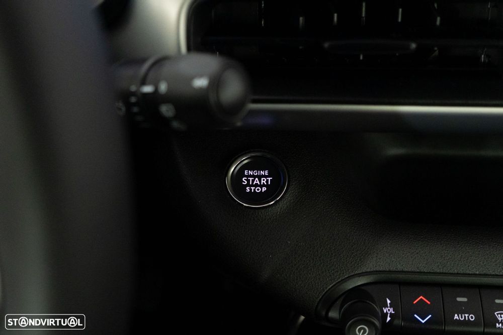 Jeep Avenger 54 kWh Summit - 23