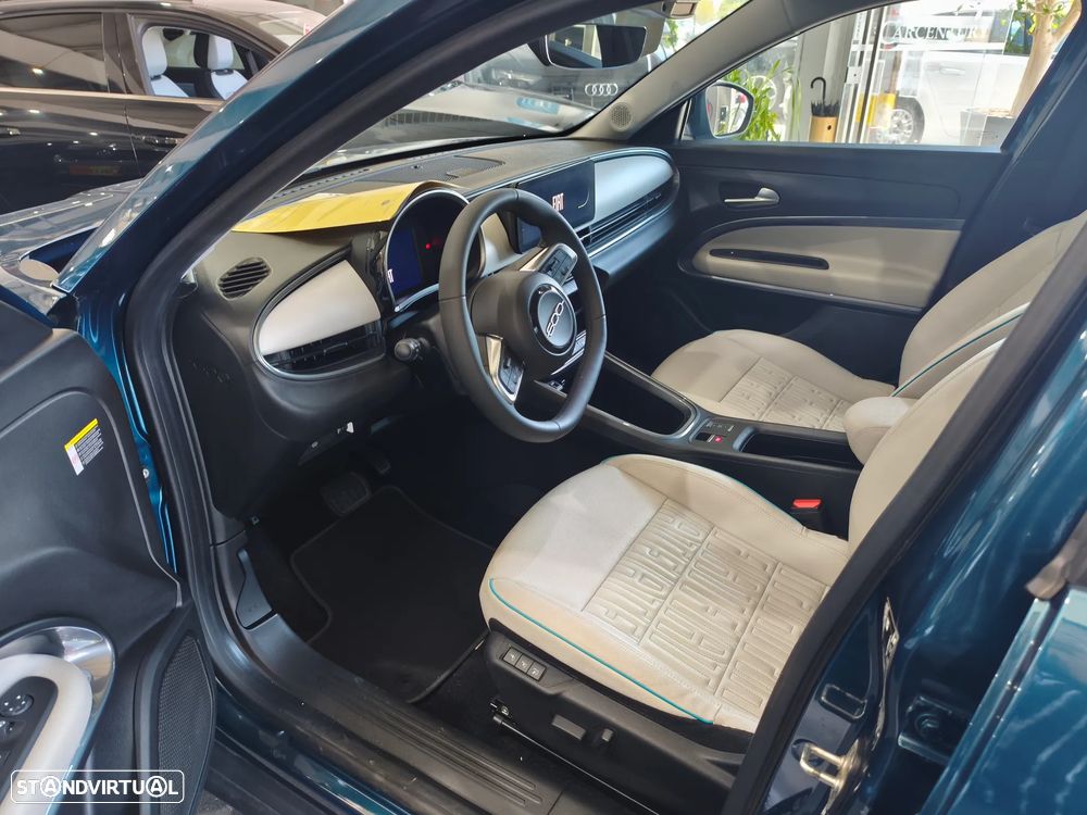 Fiat 600e 54 kWh La Prima - 8