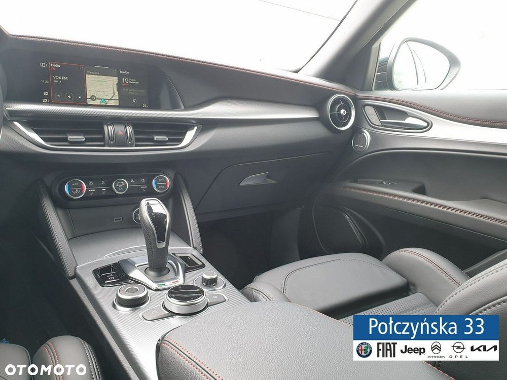 Alfa Romeo Stelvio - 31