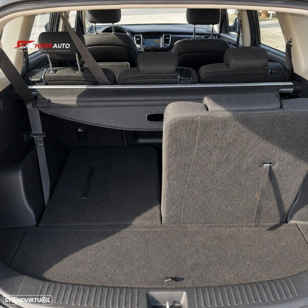 Kia Carens 1.7 CRDi ISG TX - 11