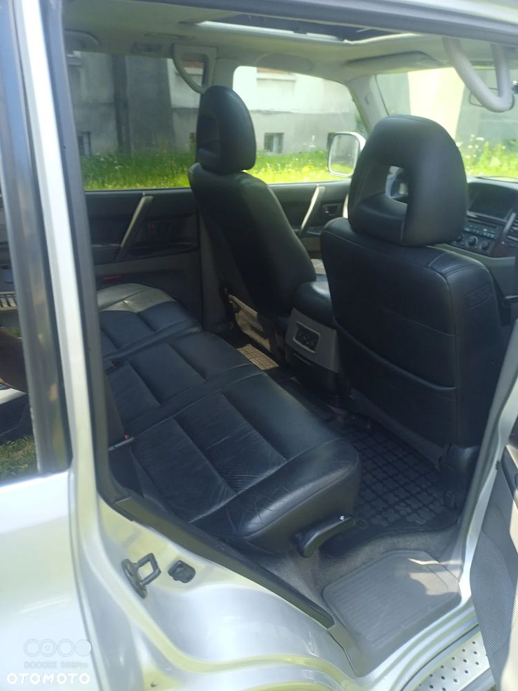 Mitsubishi Pajero 3.5 V6 GDI Elegance - 4