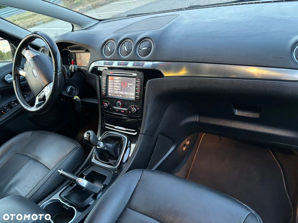 Ford S-Max 2.0 TDCi DPF Titanium - 19