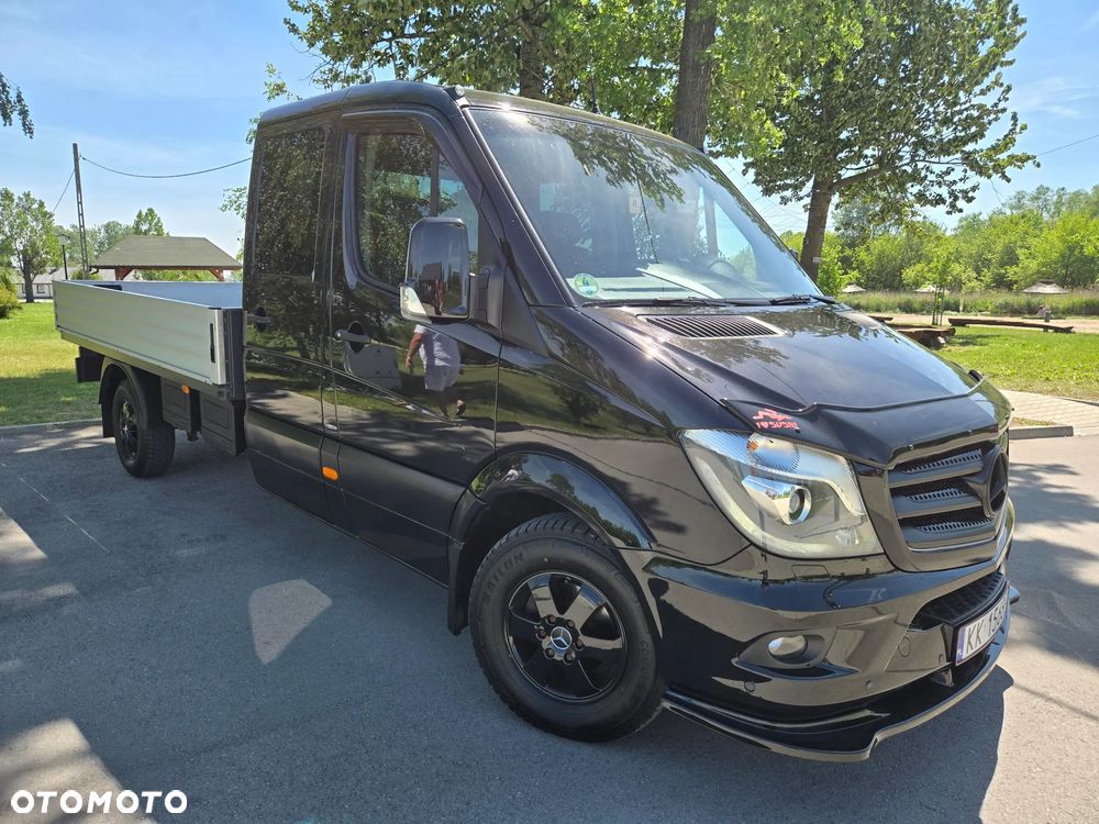 Mercedes-Benz SPRINTER 319 - 1