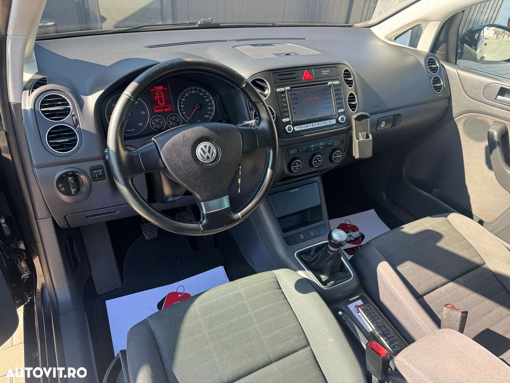 Volkswagen Golf - 17