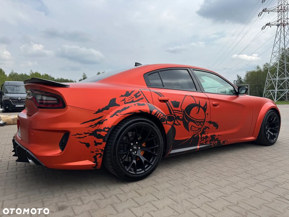 Dodge Charger 6.4 Scat Pack Widebody - 7