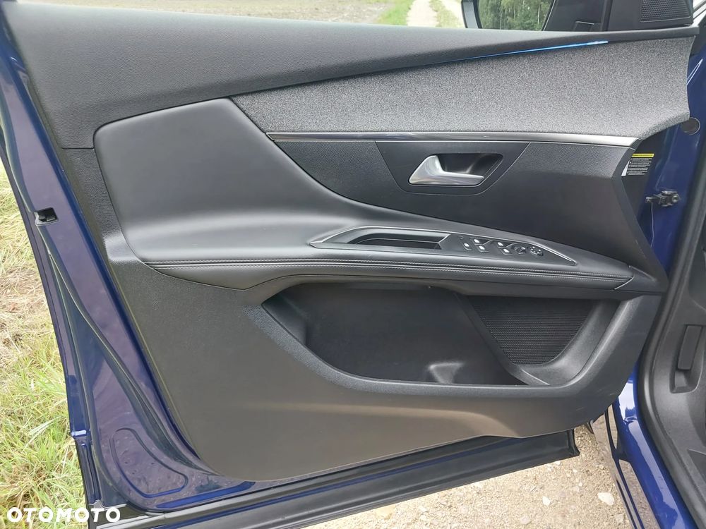 Peugeot 3008 - 11