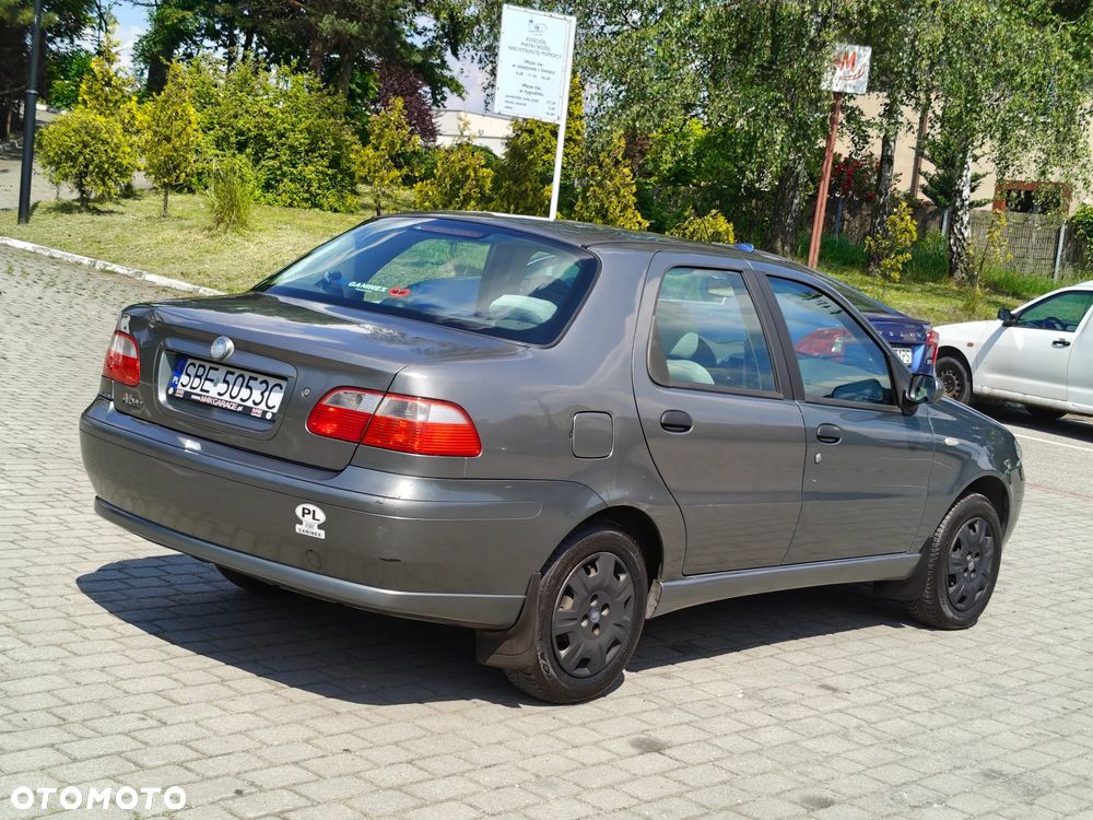 Fiat Albea 1.4 Dynamic - 13