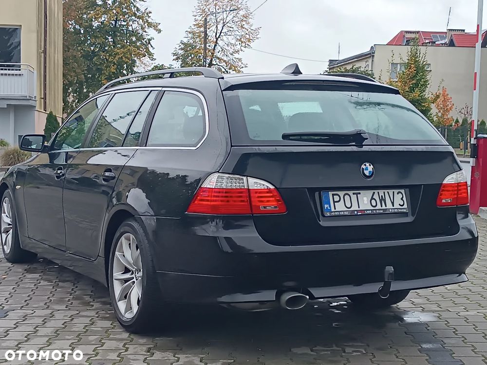 BMW Seria 5 520d Touring Special Edition - 8