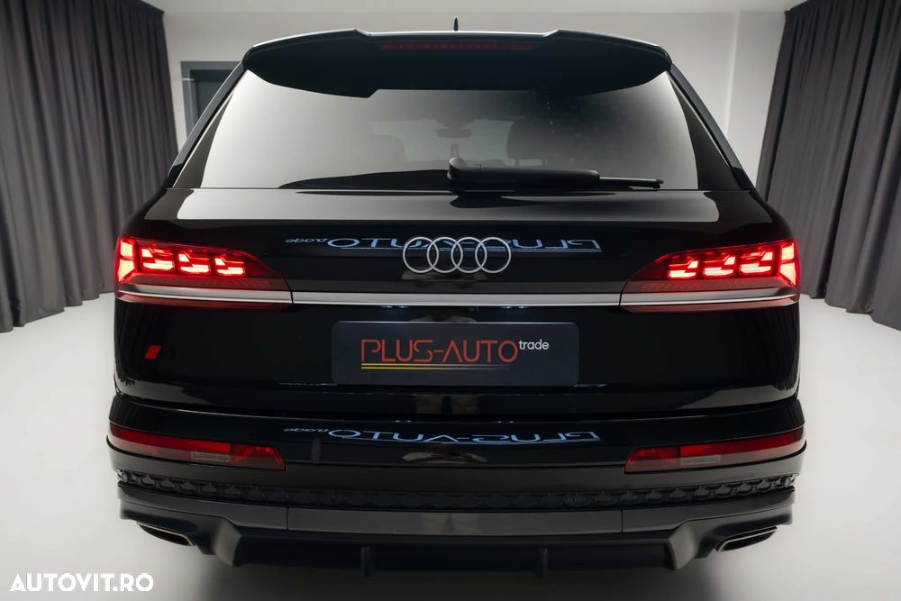 Audi Q7 55 TFSI e quattro Tiptronic PHEV S Line - 12