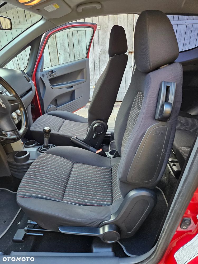 Mitsubishi Colt - 20