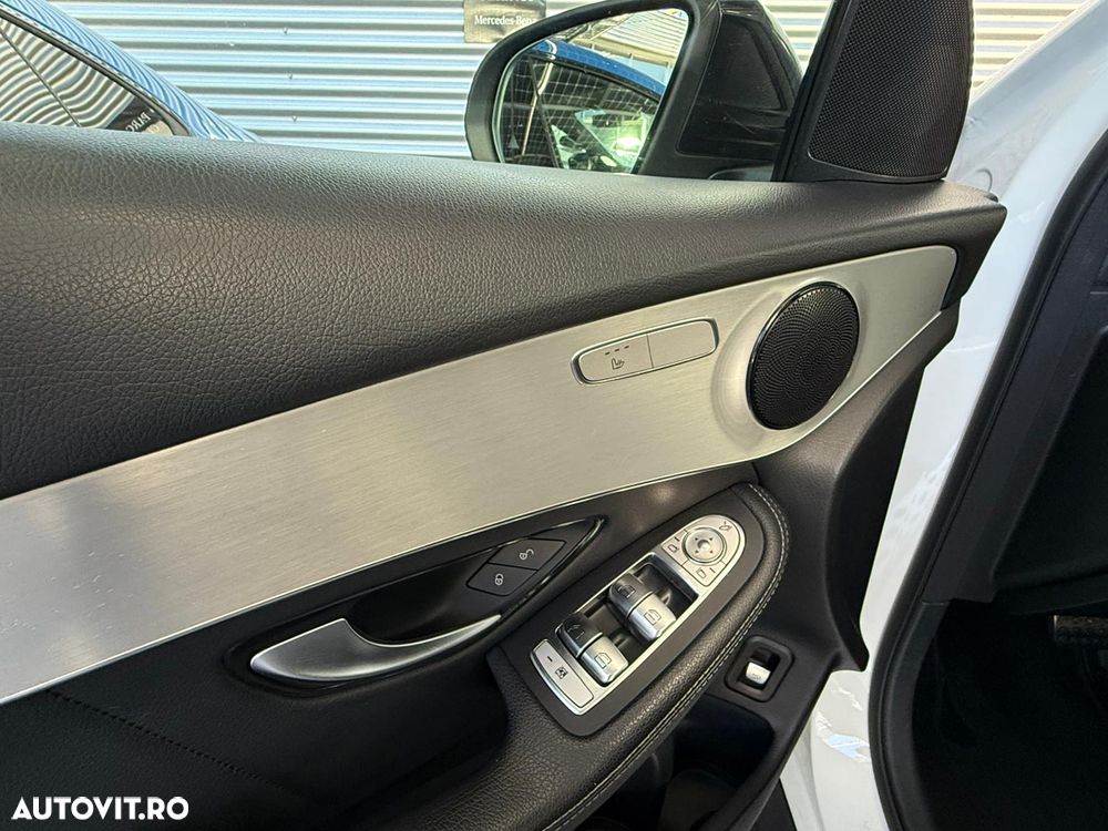 Mercedes-Benz GLC 220 d 4MATIC 9G-TRONIC AMG Line - 23