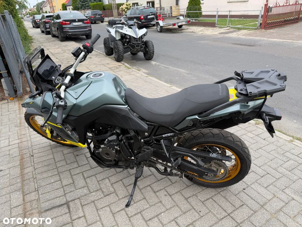 Suzuki DL - 7