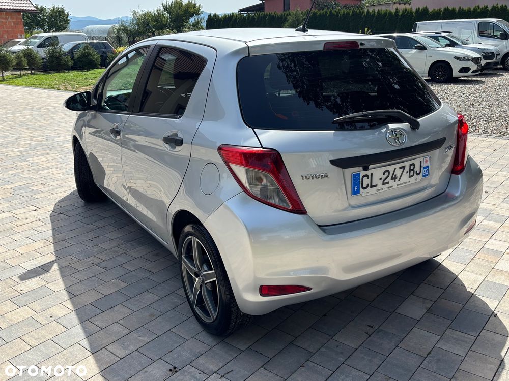 Toyota Yaris 1.4 D-4D Comfort - 8