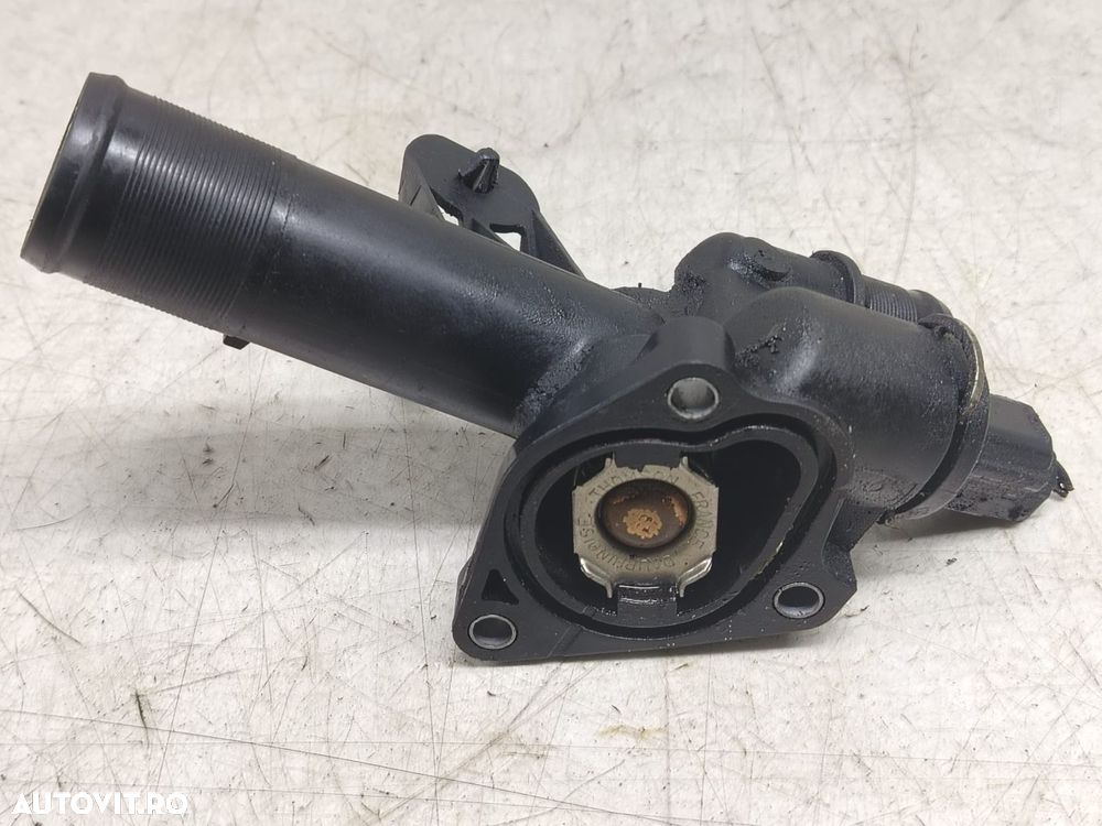 Corp carcasa termostat 1.5 dci k9k 8200954328c Mercedes-Benz GLA-Clas - 1