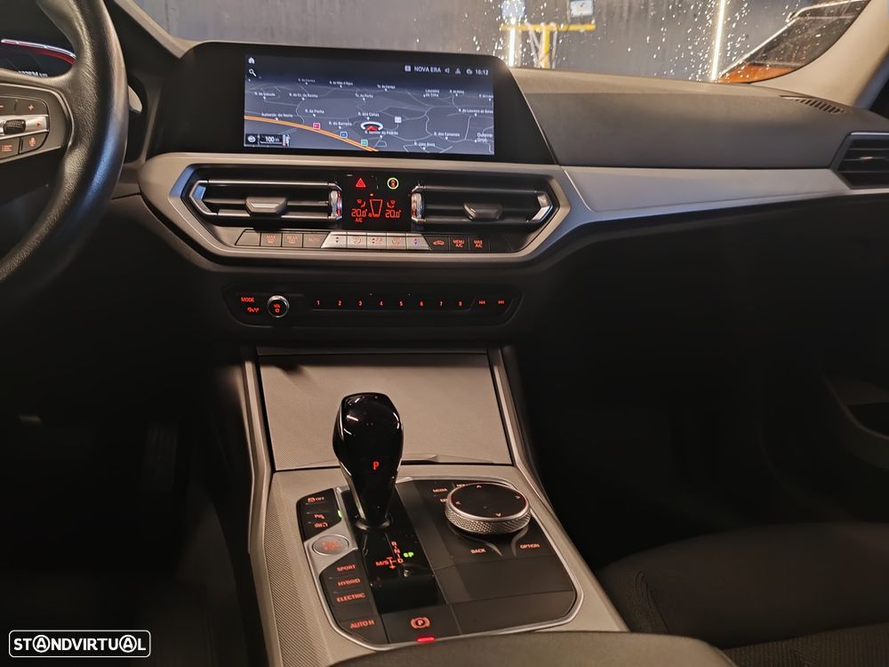BMW 320 e Touring Corporate Edition Auto - 20