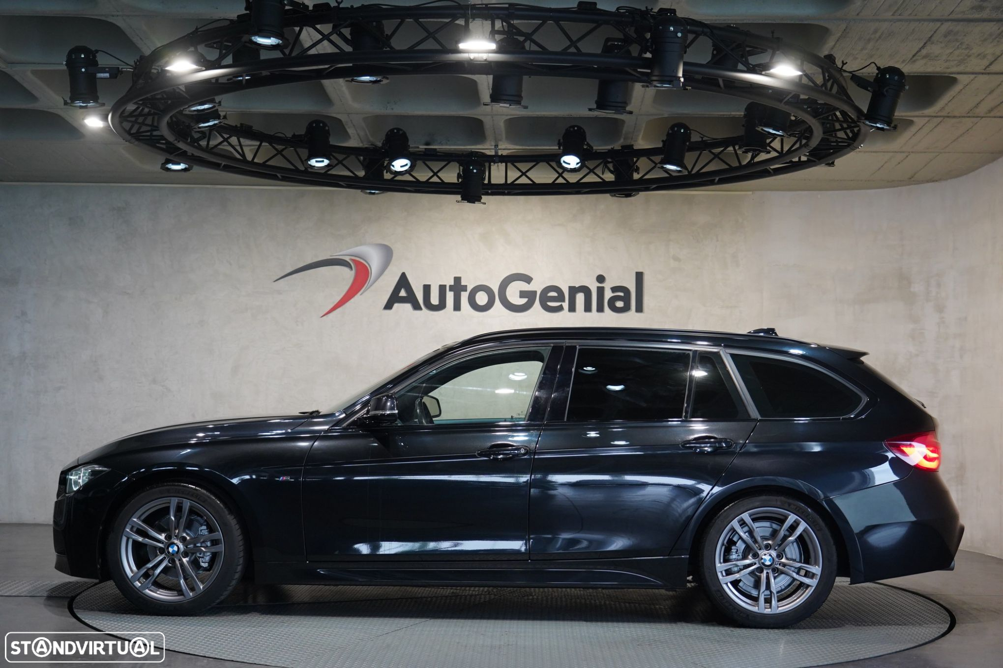 BMW 318 i Touring Pack M Auto - 4