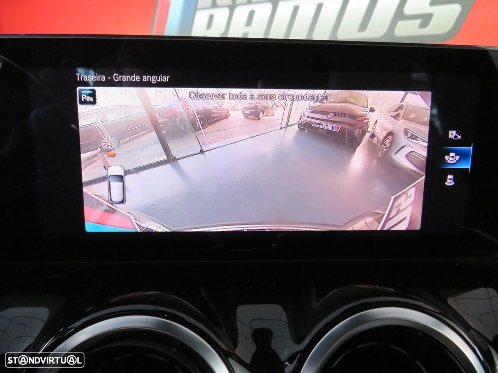 Mercedes-Benz GLA 180 d Style - 32