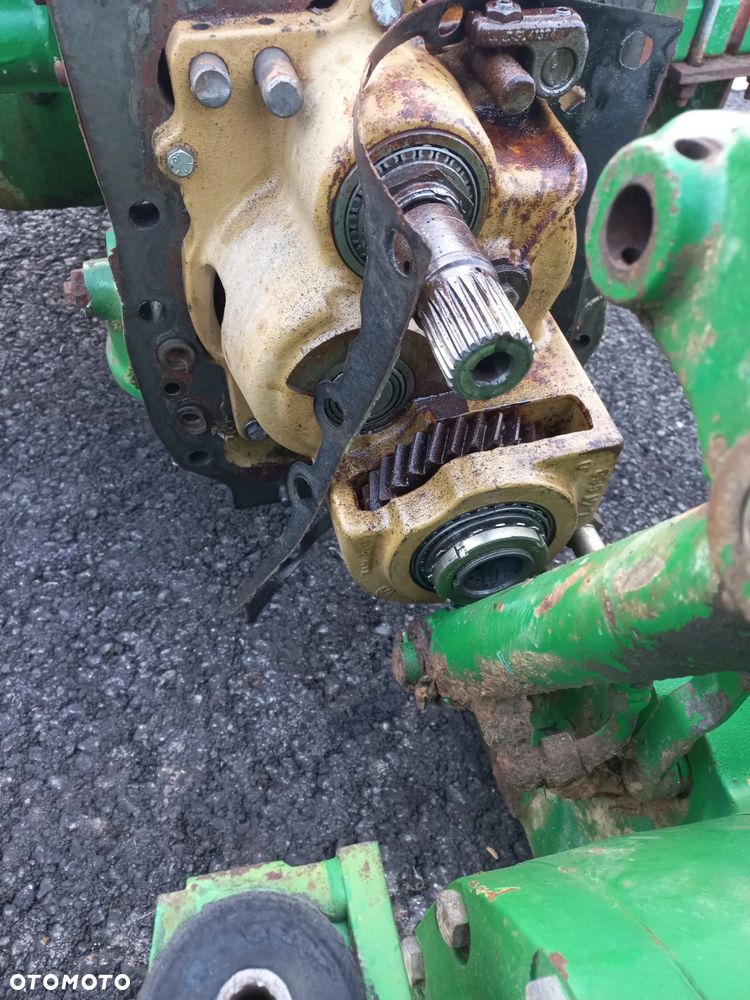 JOHN DEERE  2250 ,1640,2280,1950,1850,2450,2650,2850 most,skrzynia,przystawka,zwolnica,atak,koło zębate,synchronizator.L59576,L44284,L63329,L42262,L60546,L60169,L58530,R80725,4472458029F,3650,R78510,R55950,L56592,4472458028,R39837,L42284 - 4