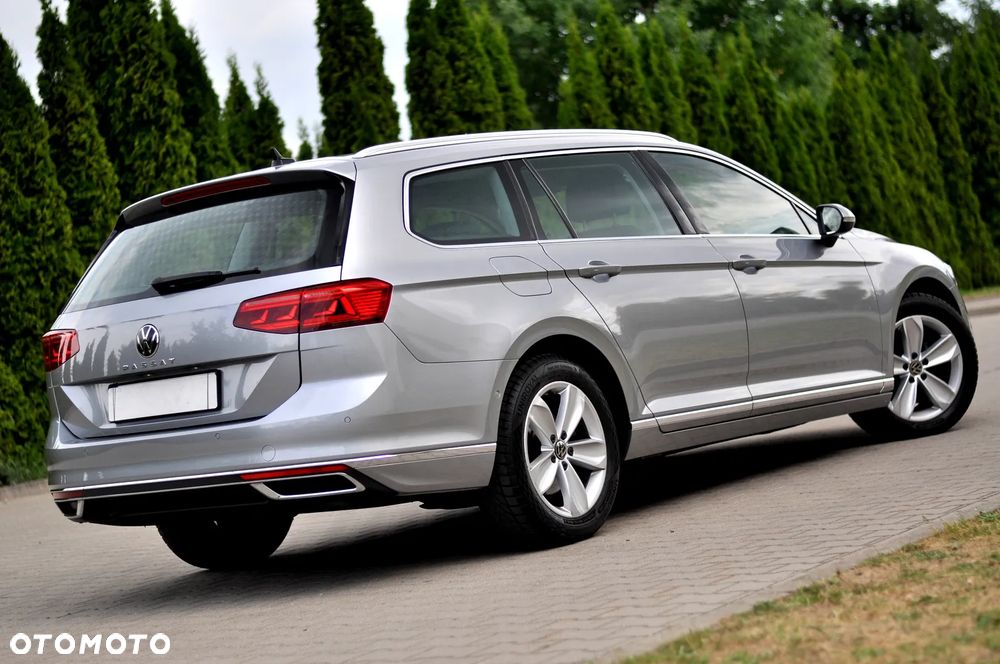 Volkswagen Passat 2.0 TDI EVO Elegance DSG - 5