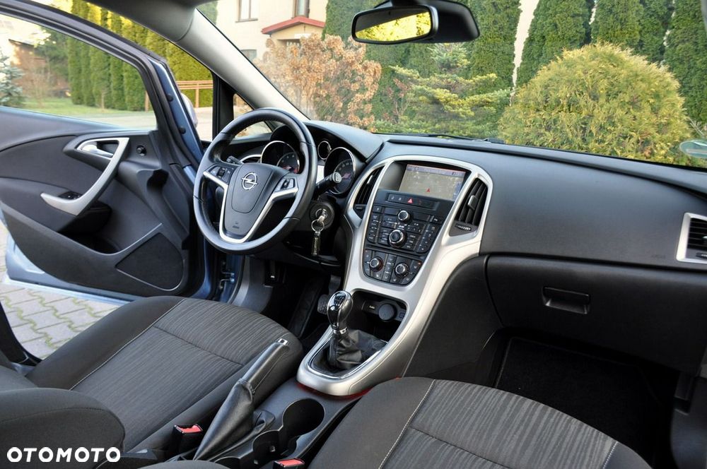 Opel Astra - 24