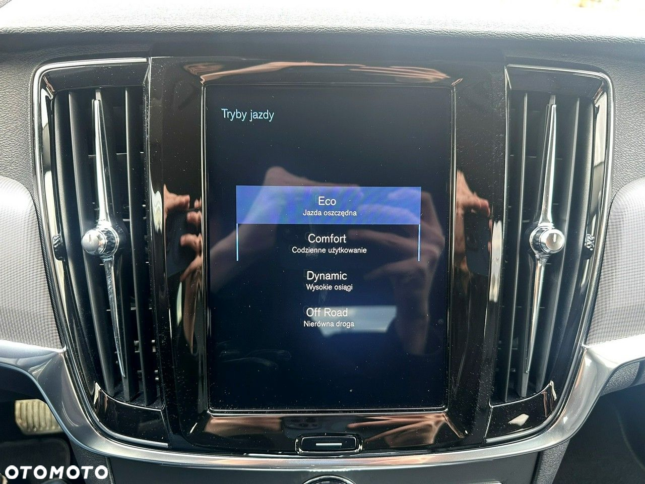 Volvo V90 Cross Country D5 SCR AWD Pro - 34