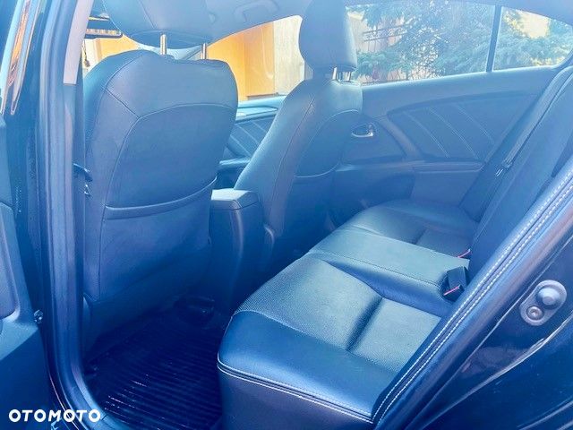 Toyota Avensis 1.8 Premium - 7