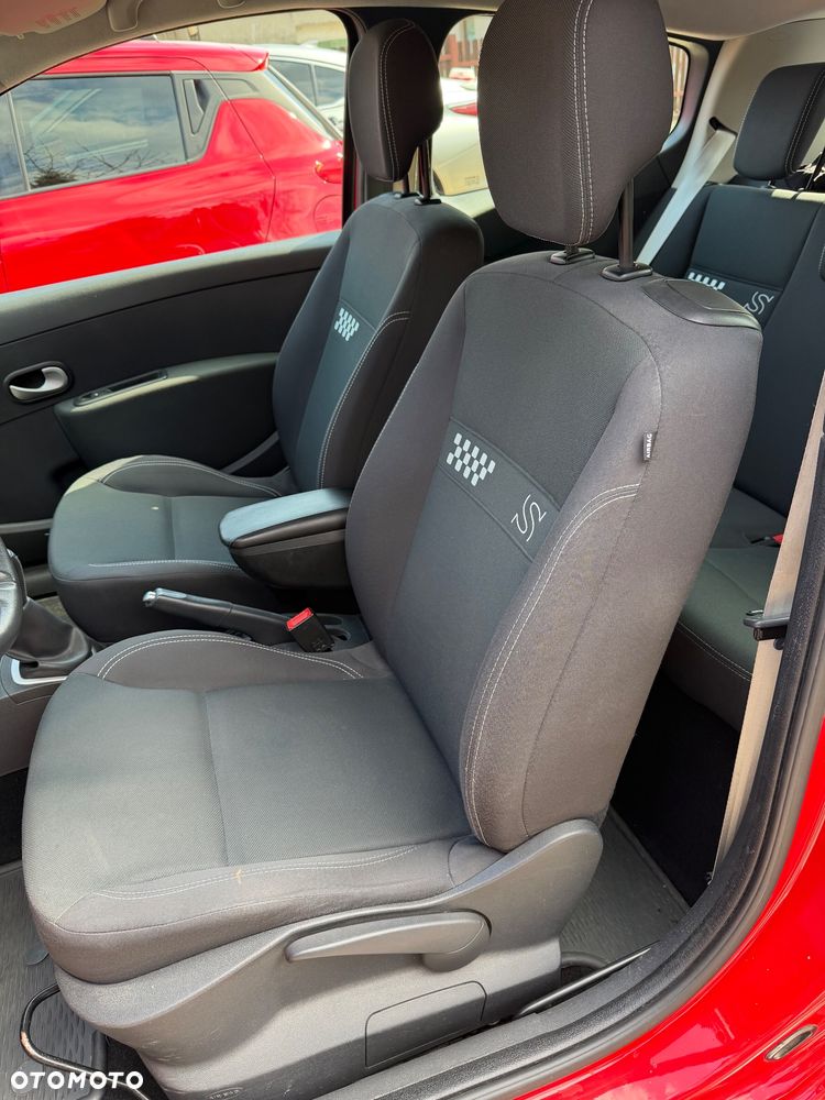 Renault Clio - 8