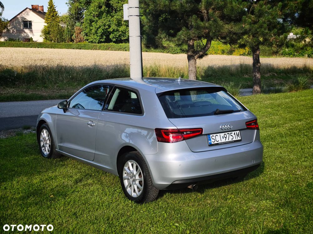 Audi A3 3-drzwiowe 1.6 TDI - 11