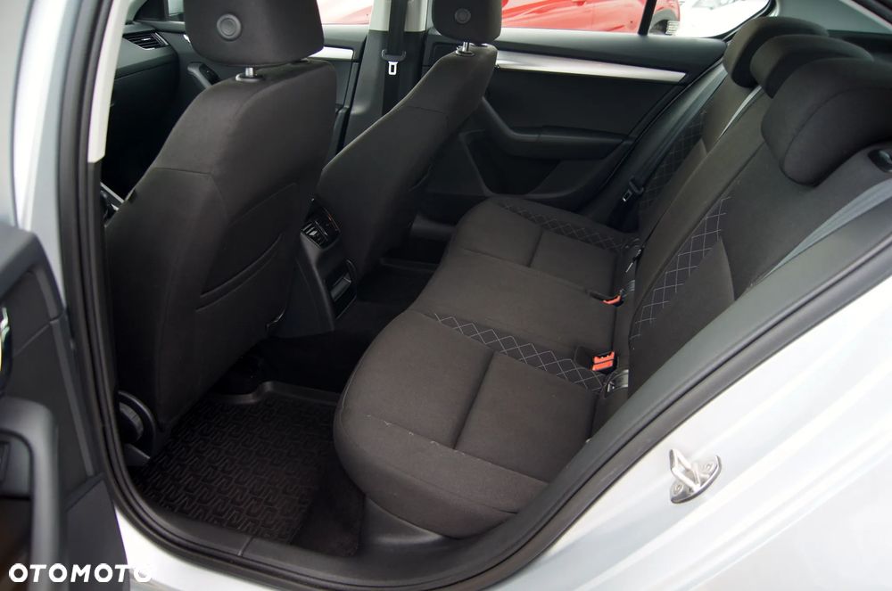 Skoda Octavia 1.6 TDI Ambition - 9