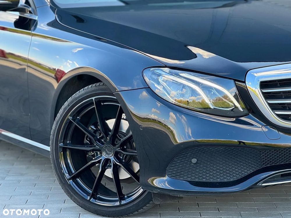 Mercedes-Benz Klasa E 200 d T 9G-TRONIC - 3