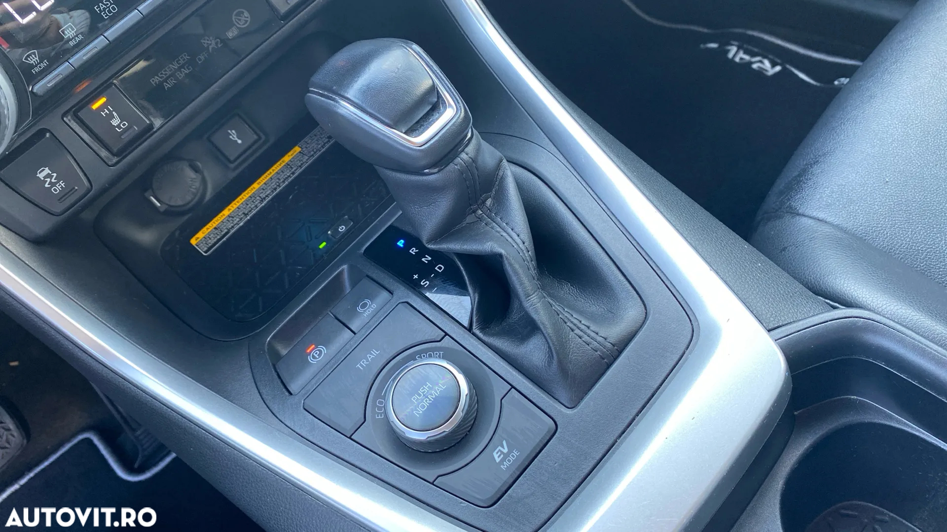 Toyota RAV4 2.5 Hybrid VVT-iE 4x4 Luxury - 18